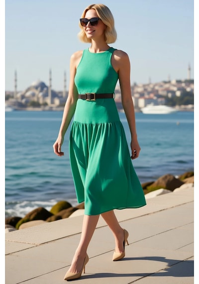 Benerly Kadın Kolsuz Maxi Elbise Kemerli Halter Yaka Skater Kesim Astarlı Yeşil