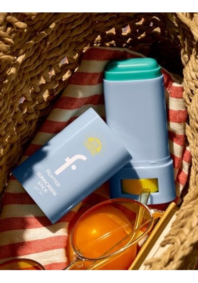 Tr Lovers Canlı Görünüm Veren Nemlendirici Etkili Stick Güneş Koruyucu Spf50