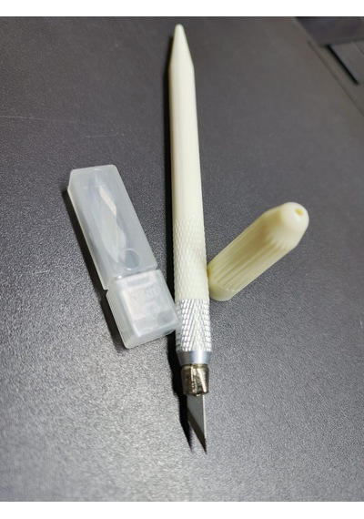 Gebzeli Kretuar Seti 0,4mm 30derece Kesik Uçlu Kolay Kavranabilir Beyaz Gövde+10 Adet Yedek Uçlu Set