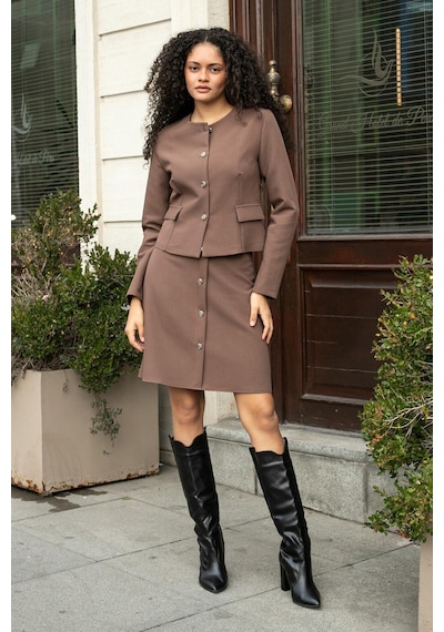 Kadın Hafif Esnek Kumaş Geniş Sıfır Yaka Cep Kapaklı Uzun Kol Dar Kesim Hafif Kısa Blazer Ceket-sütlü Kahve Sütlü Khv Kadın Hafif Esnek Kumaş Geniş Sıfır Yaka Cep Kapaklı Uzun Kol Dar Kesim Hafif Kısa Blazer Ceket-sütlü Kahve Sütlü Khv