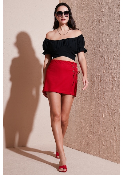 Lela Streç Bağlamalı Slim Fit Yüksek Bel Mini Bayan Şort Etek 5865745 Kırmızı Lela Streç Bağlamalı Slim Fit Yüksek Bel Mini Bayan Şort Etek 5865745 Kırmızı