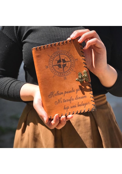 Pusula Tasarımlı Kişiye Özel Notlu Deri Defter Pusula Tasarımlı Kişiye Özel Notlu Deri Defter