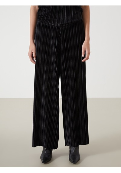 Lcw Everyday Siyah Beli Lastikli Kadife Kadın Pantolon