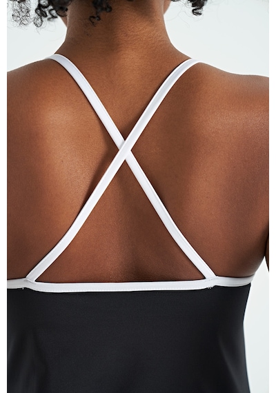Tommy Life Siyah Sırt Çarpraz Askı Detaylı Standart Kalıp Kadın Spor Atlet - 97261 Siyah
