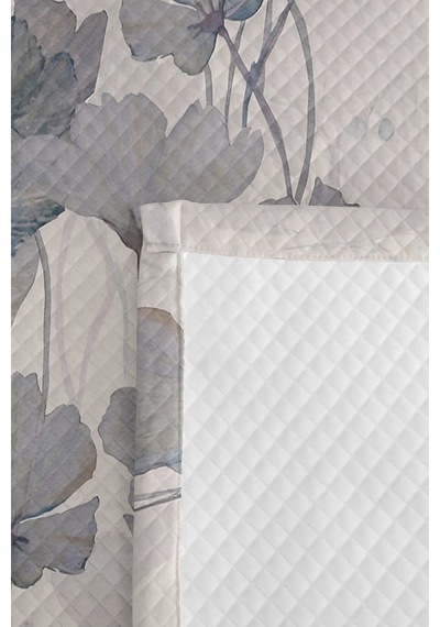 Mavi Çiçekli Modern Pike Takımı - Beyaz Gri Floral Tek Kişilik Kapitone Yatak Örtüsü 160x220 Cm Mercansı Güneş Derinliği