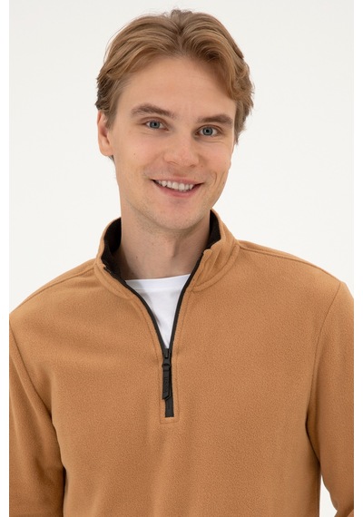 U.S. Polo Assn. Erkek Regular Fit Camel Polar Yarım Fermuarlı Basic Sweatshirt 50313777-VR233