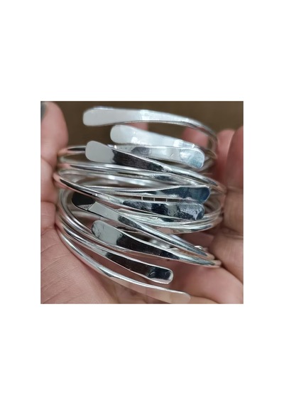 Armora Model Yassı Spiral Modern Kelepçe Bileklik Gümüş
