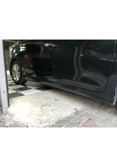 Hyundai i30 (Plastik) Yan Marşpiyel