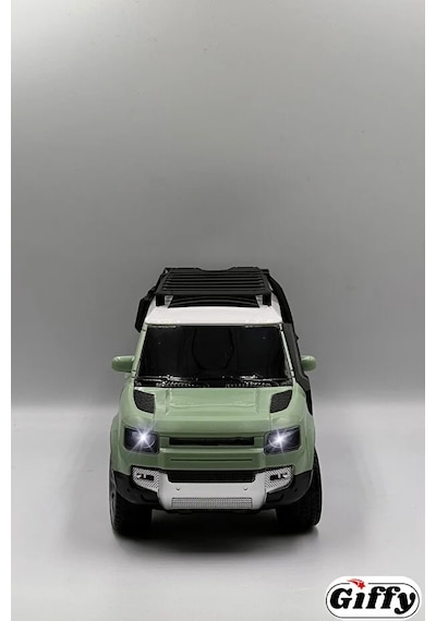 Oyuncak Full Fonksiyon Uzaktan Kumandalı Şarjlı Led Işıklı Defender Model Araba Drift Atan Off Road Yeşil