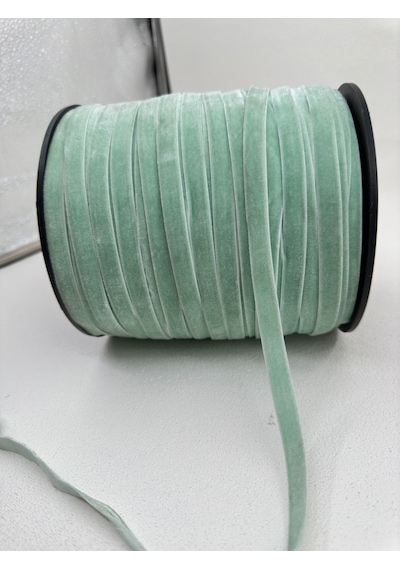 Paşateks- 1 Cm Düz Kadife-5 Metre-b. Yeşil