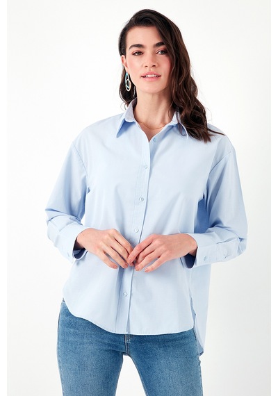 Lela Pamuklu Regular Fit Önü Kısa Arkası Uzun Oval Kesim Bayan Gömlek Cf25S163867 Açık Mavi Lela Pamuklu Regular Fit Önü Kısa Arkası Uzun Oval Kesim Bayan Gömlek Cf25S163867 Açık Mavi