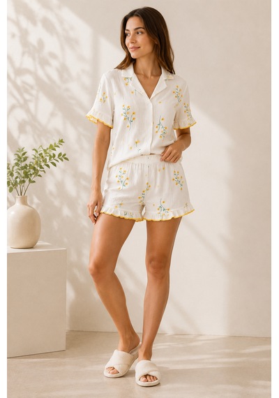 Lovensy Ekru Çiçek Desen Pijama Şortlu Takım Beyaz - Ekru