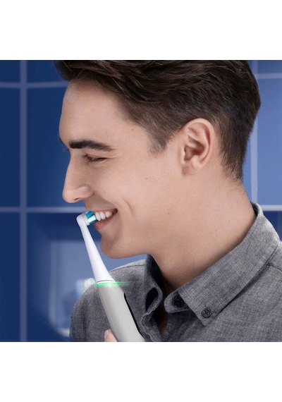 Oral-B iO6 Şarjlı Diş Fırçası Gri