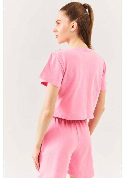 Kadın Rahat %100 Pamuklu Penye Bisiklet Yaka Kısa Kol Basic Crop T-shirt Pembe