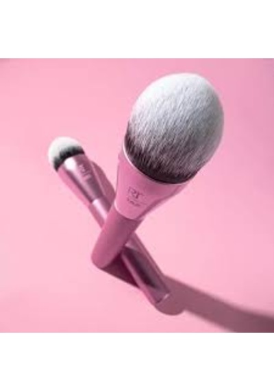 Real Techniques Power Pigment Allık Makyaj Fırçası, Sıvı Ve Krem Allık İçin Yanak Fırçası, Yoğun, Sentetik Kıllar, Hassas Uygulama İçin Benzersiz Sivri Şekil