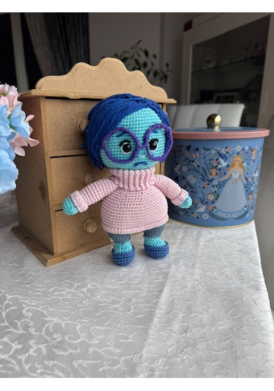 Tristeza Sadness Üzüntü Amigurumi Bebek 20 Cm