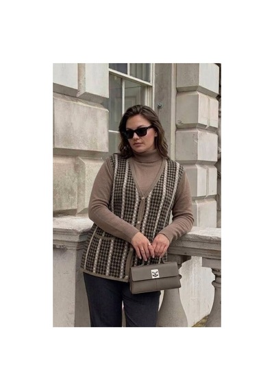 Onno Style Women Kazayağı Desen Renkli Çelik Örgü Triko Kadın Yelek Bej