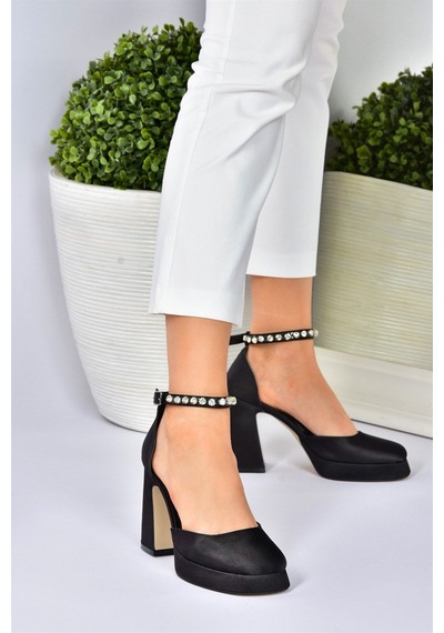 Fox Shoes Siyah Saten Kumaş Kalın Platform Topuklu Kadın Ayakkabı M404111804 Siyah