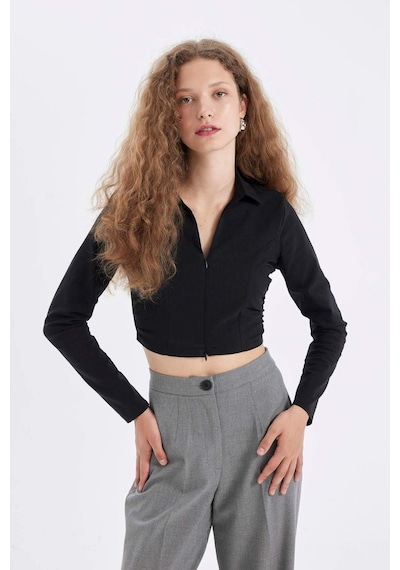 Defacto Siyah Fitted Vucuda Oturan Gömlek Yaka Fermuarlı Bengalin Uzun Kollu Crop Basic Düz Bluz C5037AX24AUBK27 Defacto Siyah Fitted Vucuda Oturan Gömlek Yaka Fermuarlı Bengalin Uzun Kollu Crop Basic Düz Bluz C5037AX24AUBK27