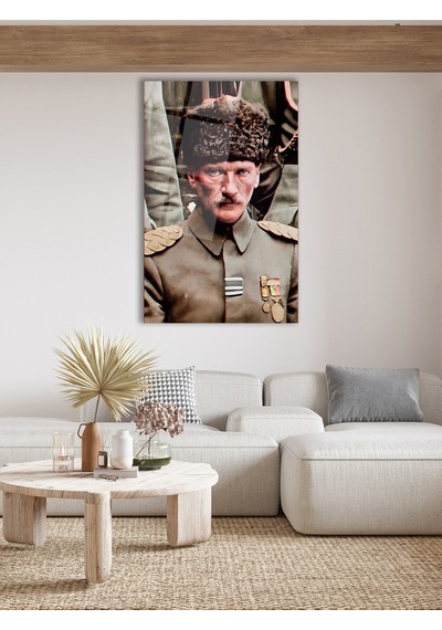 Mustafa Kemal Atatürk Üniformalı Dikey Cam Tablo Evlika, Modern Ev Ofis Salon Duvar Dekoru, Hediyelik Tablo