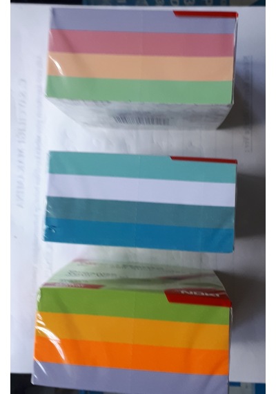Yapışkanlı Kağıt / Postit 75x75 Mm 4 Renk Li 3 Paket Her Paket 450 Adet Kağıtlı