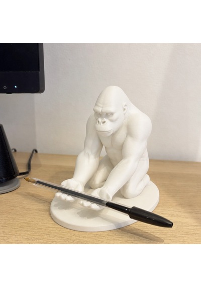 3d Baskı Goril Telefon Tutucu - Kaslı Goril Masaüstü Telefon Standı-beyaz