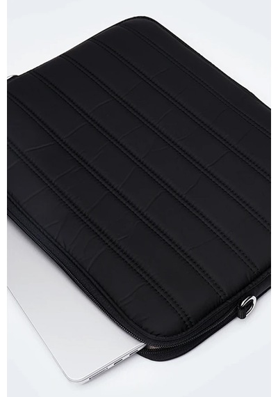 Mussen Laptop Kılıfı Su Geçirmez Macbook Neo Air Pro 15-16 İnç Siyah Siyah