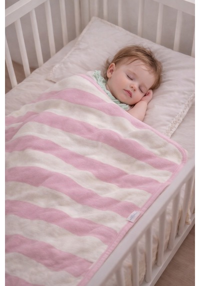 Bebe3 İplik Çizgili Biyeli Wersoft Triko İçi Polarlı Kışlık Battaniye 80 X 80 Cm Pembe Pembe