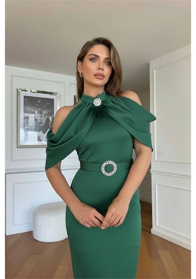 Neşeli Butik Kadın Omuz Detaylı Toka Kemerli Midi Boy Elbise Nbnc110095 Zümrüt Yeşil Neşeli Butik Kadın Omuz Detaylı Toka Kemerli Midi Boy Elbise Nbnc110095 Zümrüt Yeşil