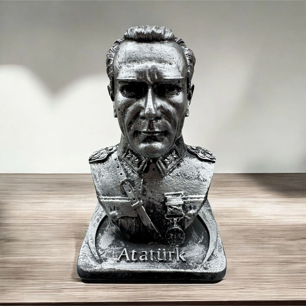 Dekoratif Polyester Atatürk Büstü 17 Cm Gümüş Eskitme