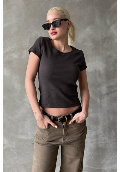 Füme Geniş Yaka Fittili Basic Kadın T-shirt Mg2293 Füme