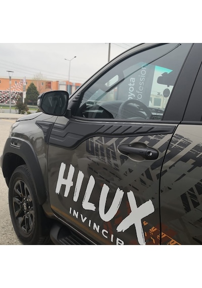 Toyota Hilux 2015-2020 Yıl Aralığı Uyumlu Yarasa Kapı Kaplama 4 Parça