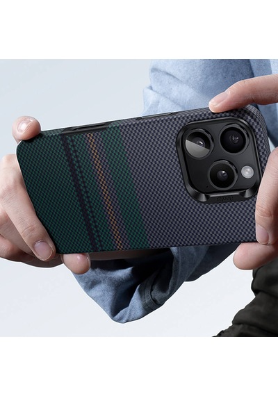 Apple Uyumlu iPhone 16 Pro Max Kılıf Magsafe Şarj Özellik Karbon Fiber Tasarım Benks Aurora Armorpro Kevlar Siyah