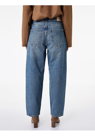 Koton Pamuklu Kemerli Dikiş Detaylı Rahat Kalıp Düz Paça Denim Pantolon - Ballon Jeans Orta İndigo 6sal40117md İndigo Koton Pamuklu Kemerli Dikiş Detaylı Rahat Kalıp Düz Paça Denim Pantolon - Ballon Jeans Orta İndigo 6sal40117md İndigo