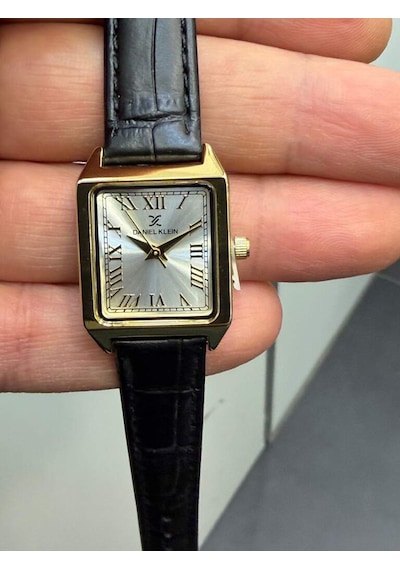 Dkf.2315a Yeni Trend Gold Renk Kasa Siyah Deri Kordonlu Köşeli Kadın Kol Saati Altın