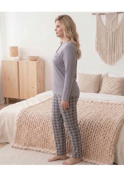 Eyfuze Kadın Kışlık Büyük Beden Curve Nakışlı Desenli Yakası Düğmeli Uzun Kollu Pijama Takımı Gri