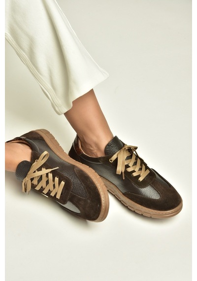 Fox Shoes Z555101061 Kahverengi Hakiki Süet Deri Spor Ayakkabı Sneakers