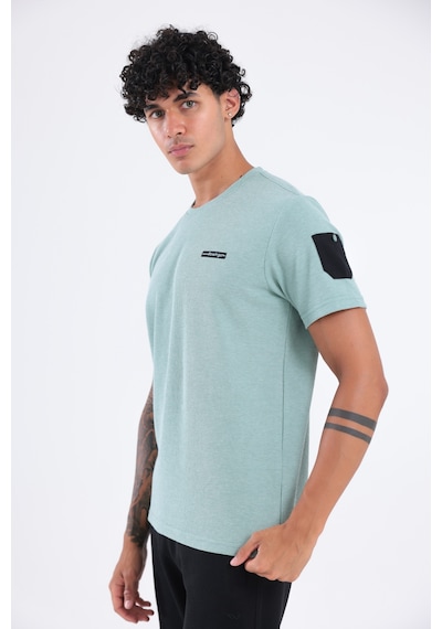 Rowinger Waffle Örgü Dokulu Göğüs Logolu Kolda Mini Cep Detaylı Bisiklet Yaka Erkek Spor T-shirt Çağla Rowinger Waffle Örgü Dokulu Göğüs Logolu Kolda Mini Cep Detaylı Bisiklet Yaka Erkek Spor T-shirt Çağla