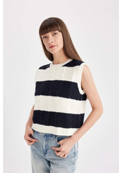 DeFacto Regular Fit Çizgili Bisiklet Yaka Triko Süveter C9042AX24WNER105 Ekru