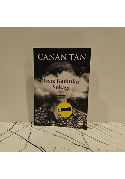 Issız Kadınlar Sokağı- Canan Tan