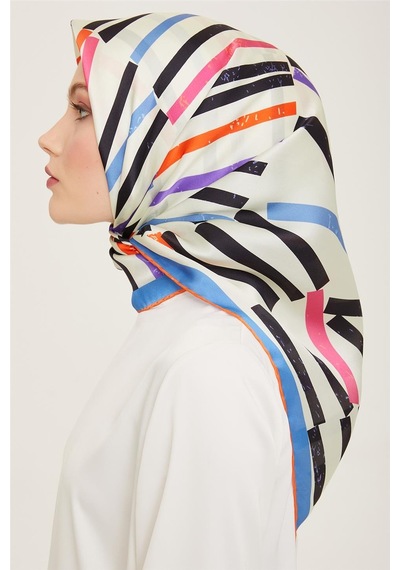 Armine Sura İpek Eşarp 24ya9101 32 - Desenli