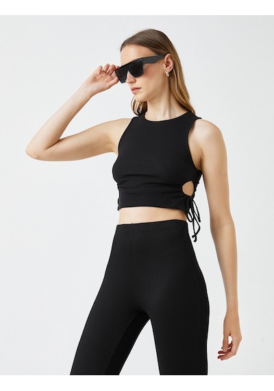 Koton Crop Atlet Pencere Detaylı Bisiklet Yaka Pamuklu Siyah 2sak10414ek Siyah