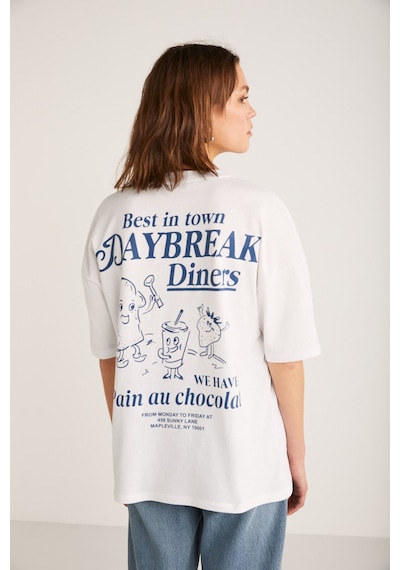 Grımelange Fınola Kadın Oversize Ön Ve Arka Mavi Yazı Detaylı Kısa Kollu Beyaz T-shirt Grımelange Fınola Kadın Oversize Ön Ve Arka Mavi Yazı Detaylı Kısa Kollu Beyaz T-shirt