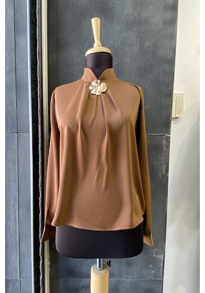 Pera Moda Gold Broş Detaylı Şık Bluz Gömlek Kahve