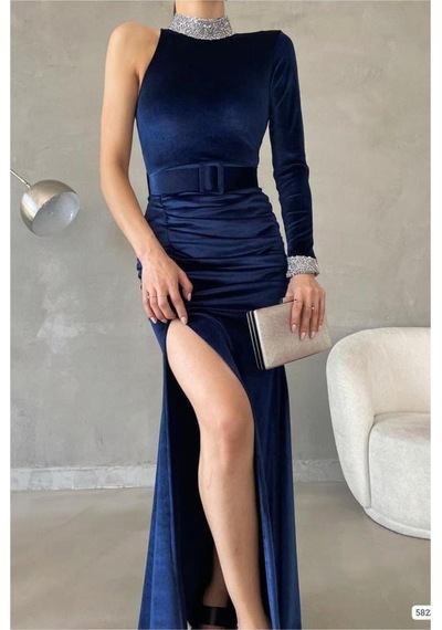 Lior Design Kadın Gösterişli Esnek Saten Kumaş Tek Omuz Yırtmaçlı Abiye Elbise Lacivert Lior Design Kadın Gösterişli Esnek Saten Kumaş Tek Omuz Yırtmaçlı Abiye Elbise Lacivert