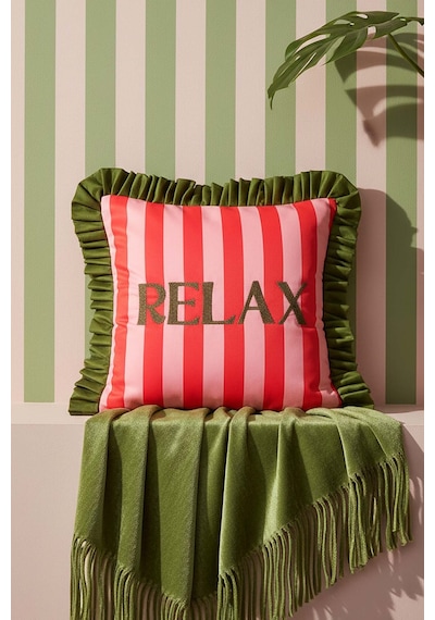 Relax Nakışlı Dekoratif Kırlent Kılıfı Pembe