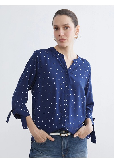 LC Waikiki Lcw Grace Lacivert Kaçık Yaka Puantiyeli Bluz Navy Prınted