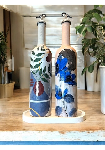 El Yapımı Mavi Çiçekli Kız Desenli Sunum Stantlı 75 Ml Zeytinyağı Sıvıyağ Şişesi Yağdanlık 2 Li Set Mavi