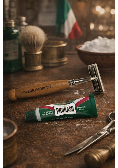 Valerio Moretti Ahşap Saplı Klasik Tıraş Bıçağı + Proraso Shaving Cream 10 Ml Seyahat Tıraş Seti