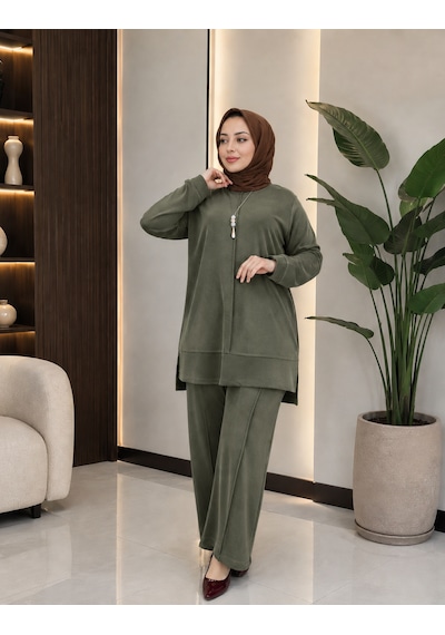 Pike Kumaş Tesettür Pantolonlu Takım Büyük Beden Rahat Kalıp Uzun Tunik İkili Takım 42-54 Beden Mürdüm Pike Kumaş Tesettür Pantolonlu Takım Büyük Beden Rahat Kalıp Uzun Tunik İkili Takım 42-54 Beden Mürdüm